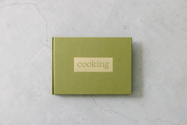 空耳カメラ写真展・山崎亮子料理本『cooking』発売 サムネイル
