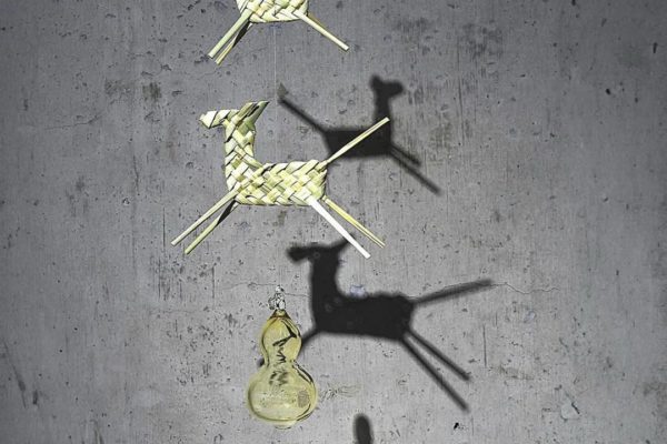 TOYAMA GLASS STUDIO「福をつなぐモビール」お茶とお菓子を提供しました サムネイル